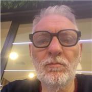 impartisco lezioni di lettere, filosofia, sociologia, pedagogia e psicologia